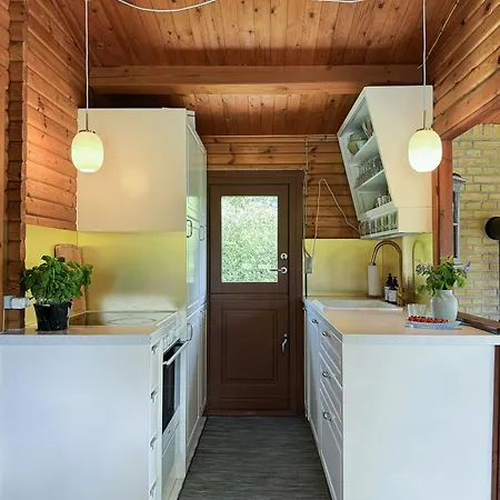 Hébergement de vacances Log Within Walking Distance Of The