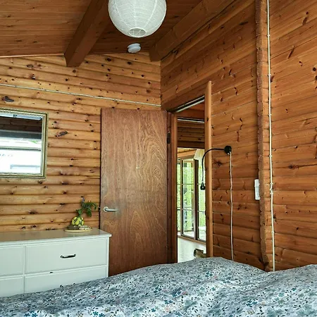 Hébergement de vacances Log Within Walking Distance Of The